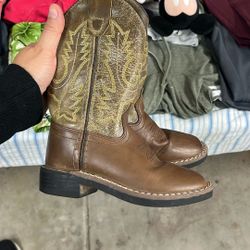 Boys Size 9 Leather Boots
