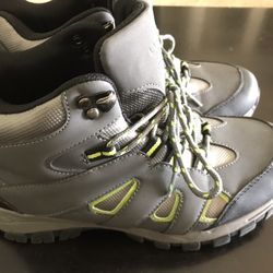Men’s / Boys Hiking / Winter Boots Size 7