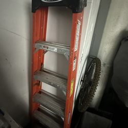 Werner 6’ Fiberglass Ladder