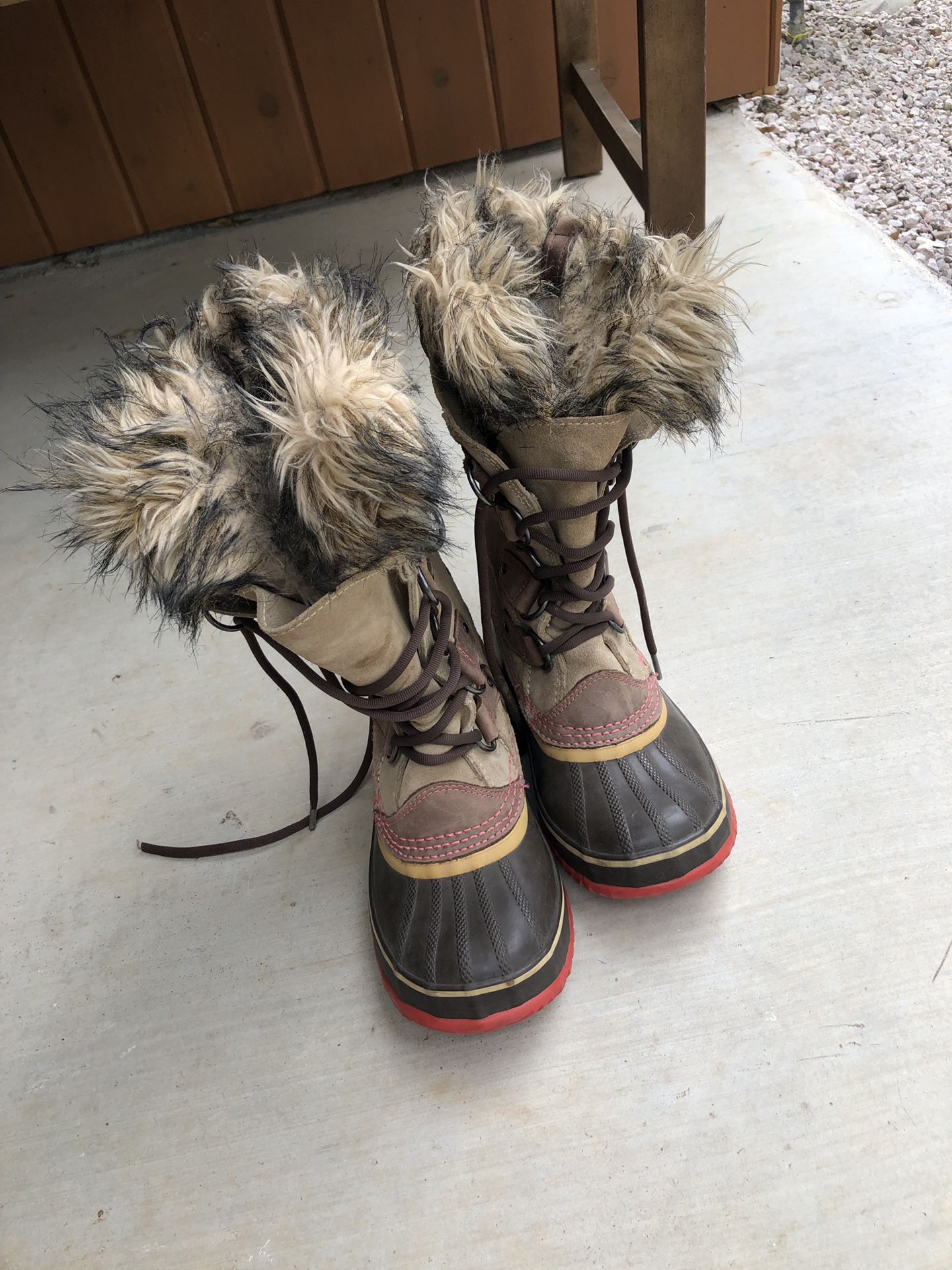 Women’s Sorel Snow/Rain Boots Size 6