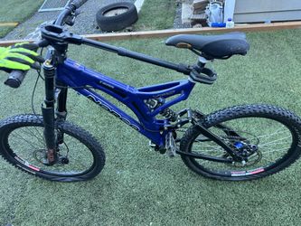NORCO Downhill Mtn Bike