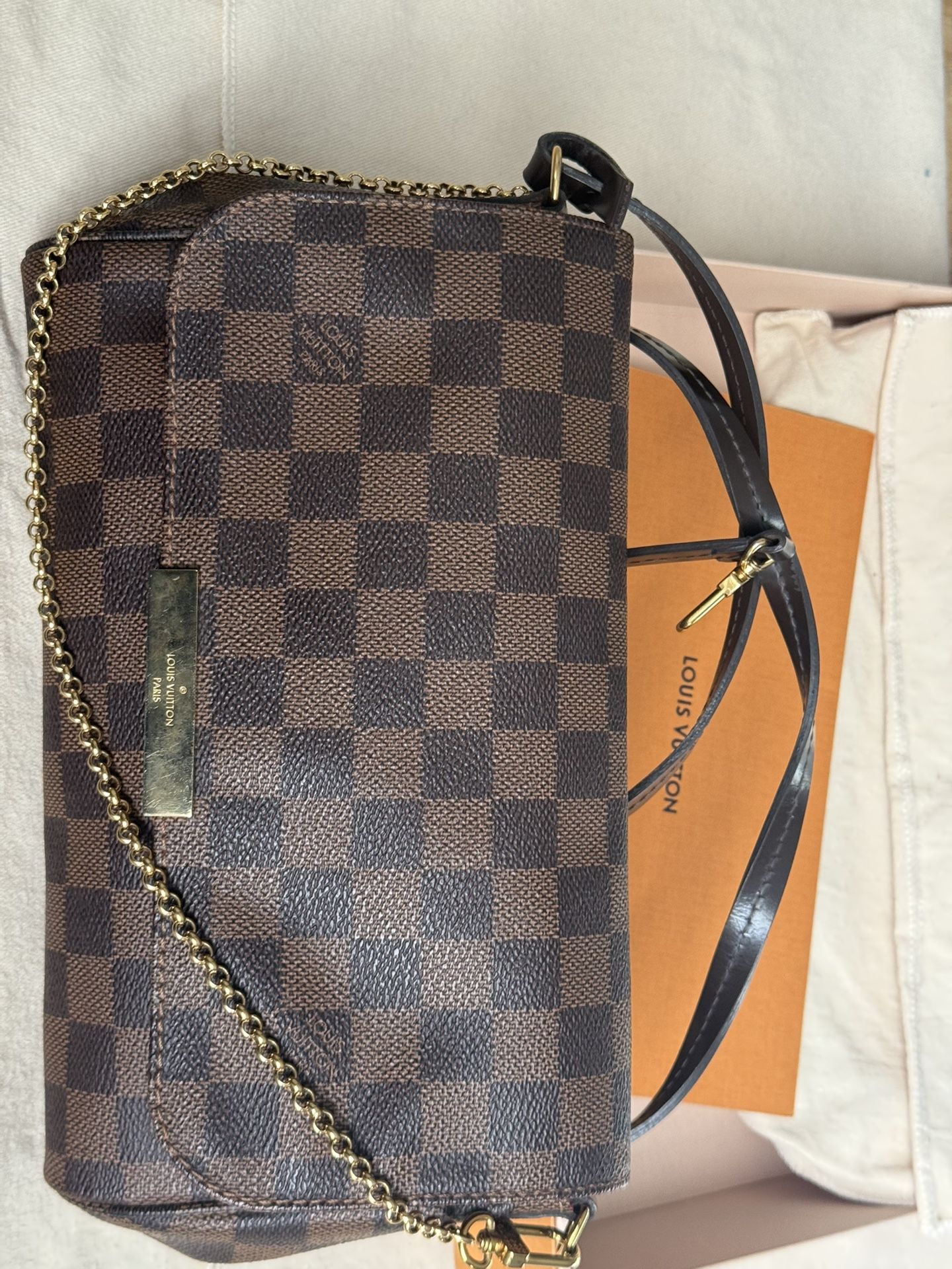 Authentic Louis Vuitton Damier Ebene Favorite Crossbody Bag