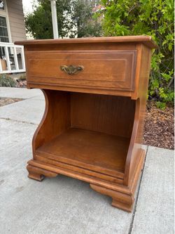 Mid Century Solid Wood Antique Dresser Nightstand End Table Furniture Great Condition