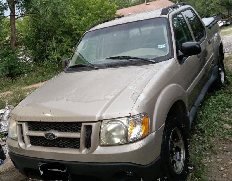 2004 Ford Explorer