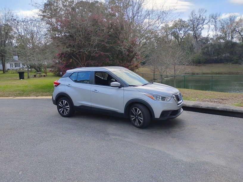 2020 Nissan Kicks