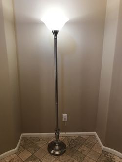 Floor Lamp like new