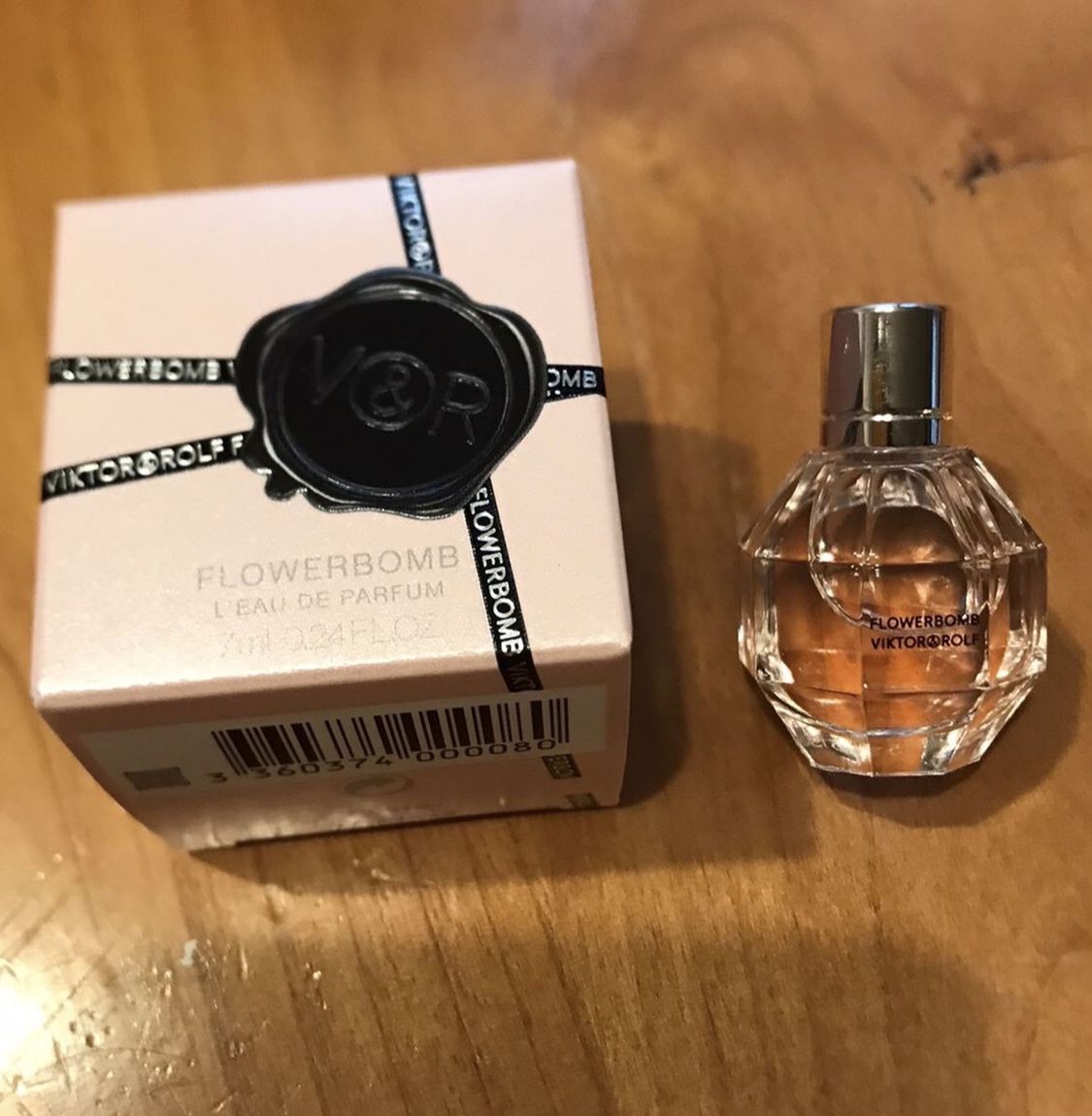 Viktor & Rolf Flowerbomb perfume Mini new