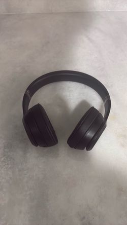 Beats Solo 4’s Over-Ear Headphones Matte Black