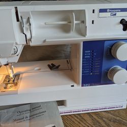 Husqvarna 320 Electronic Sewing Machine