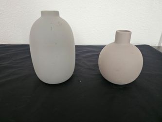 Set of 2 Matte Ceramic Vases