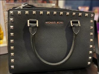 Michael Kors purse ( Selma medium )