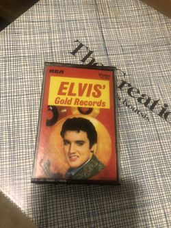 Chuck Berry , 2xbeatles, Elvis Cassette Tapes