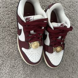 Nike Dunk Low 