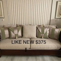 ONE OF A KIND SOFA LIKE NEW - NO REASONABLE OFFER REFUSED 