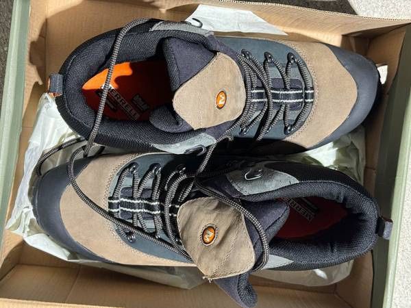 Merrell Walnut Size 14 Backpacking Climbing Bouldering Hiking Boots