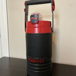 Igloo 80oz Sport Jug
