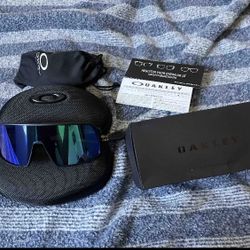 Oakley black Sunglasses *SEND BEST OFFER* 