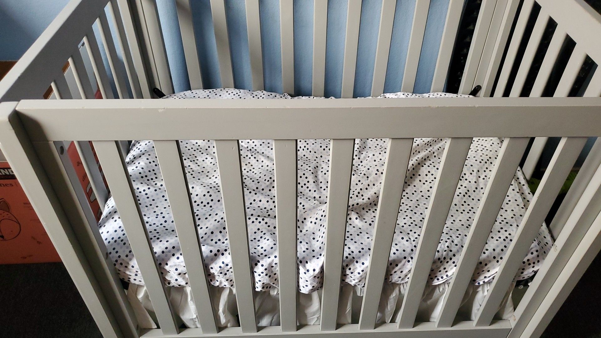 Baby crib