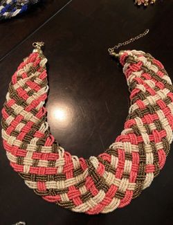 Collares