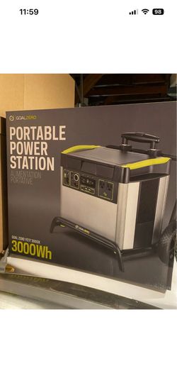 BRAND NEW Goal Zero Yeti 3000X w/ Boulder 200 Briefcase Solar Panels & Charger