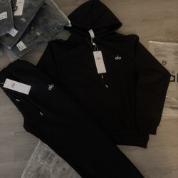 Alo sweater & sweats