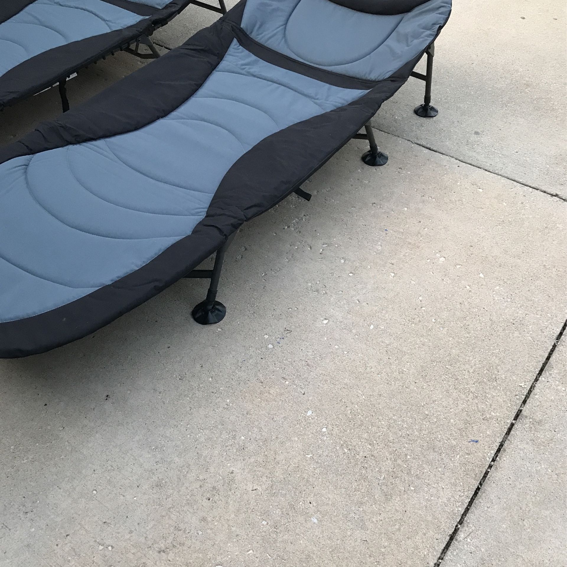 Cabelas Cot Rio Adventure for Sale in Brunswick, OH OfferUp