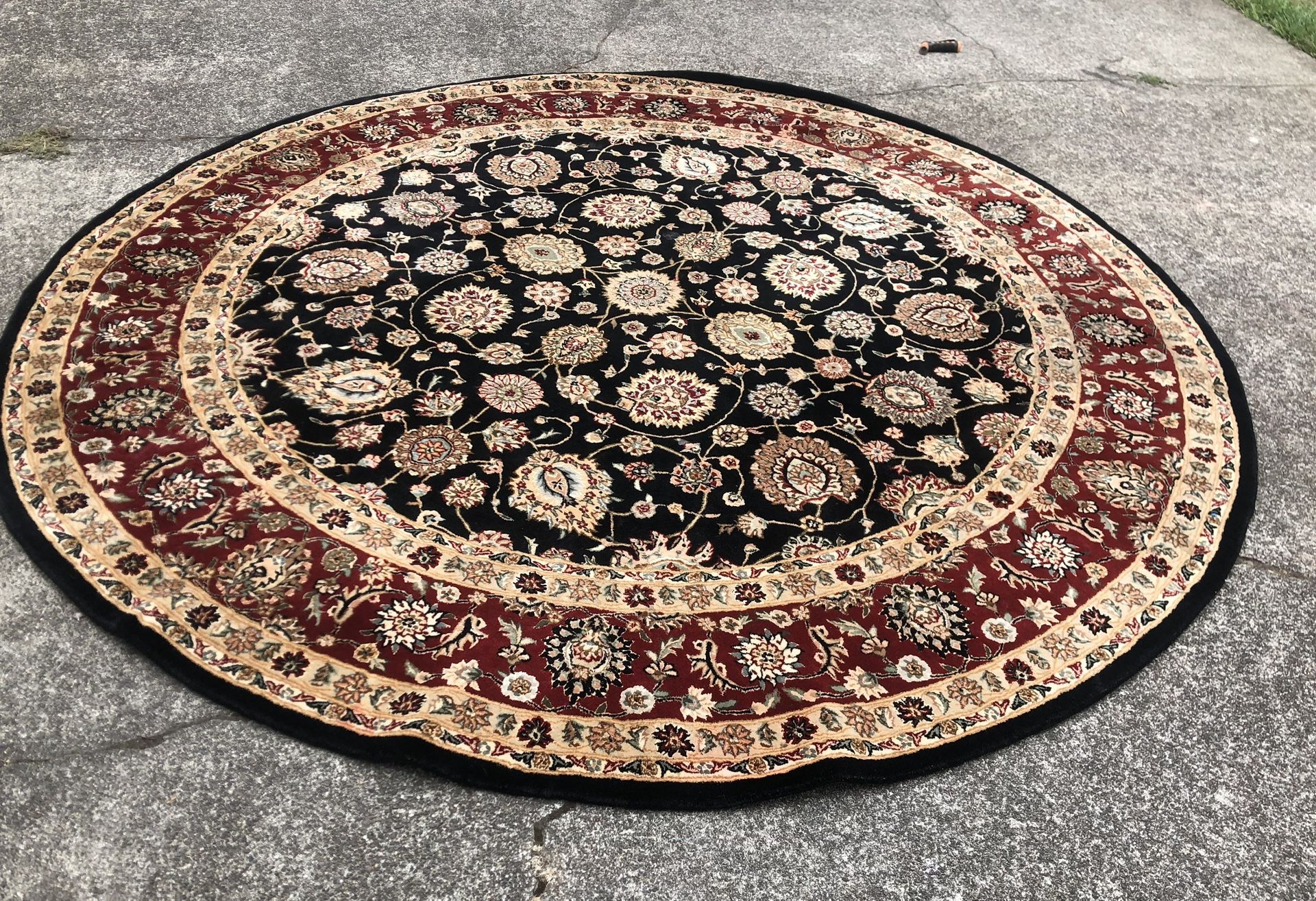 Round Carpet