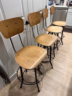 Set of 4 barstools