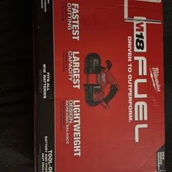 Milwaukee M18  Bandsaw 