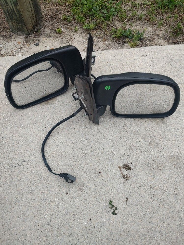 2 - F 150 Heated Remote Mirror Sold As Pair
