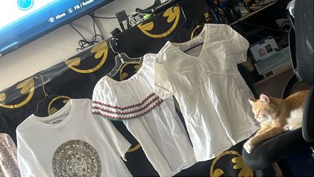 CLOTHES & SHIRTS