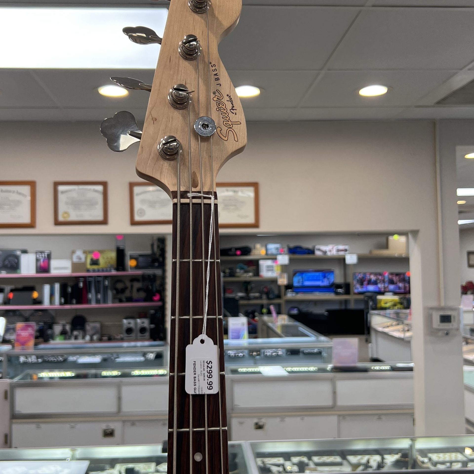 Squire By Fender Jazz Bass for Sale in Glendale, AZ OfferUp