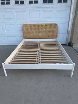 Heavy Duty IKEA Queen Size Bed Frame with Slat