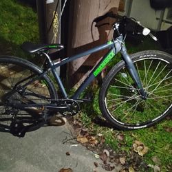 Diamond Back Araliegh And 2 Mord Diamond Backs A Total Of 6 Bikes All Nice