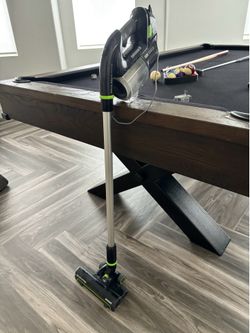 Bissell 22v lithium-ion tech vacuum