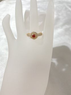 Ring red stone