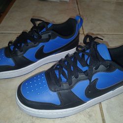 NIKE Dunks Blue/white SIZE 6. Reduced!! $25 ea.  LAST WHITE/Gray SIze 8.5 $30