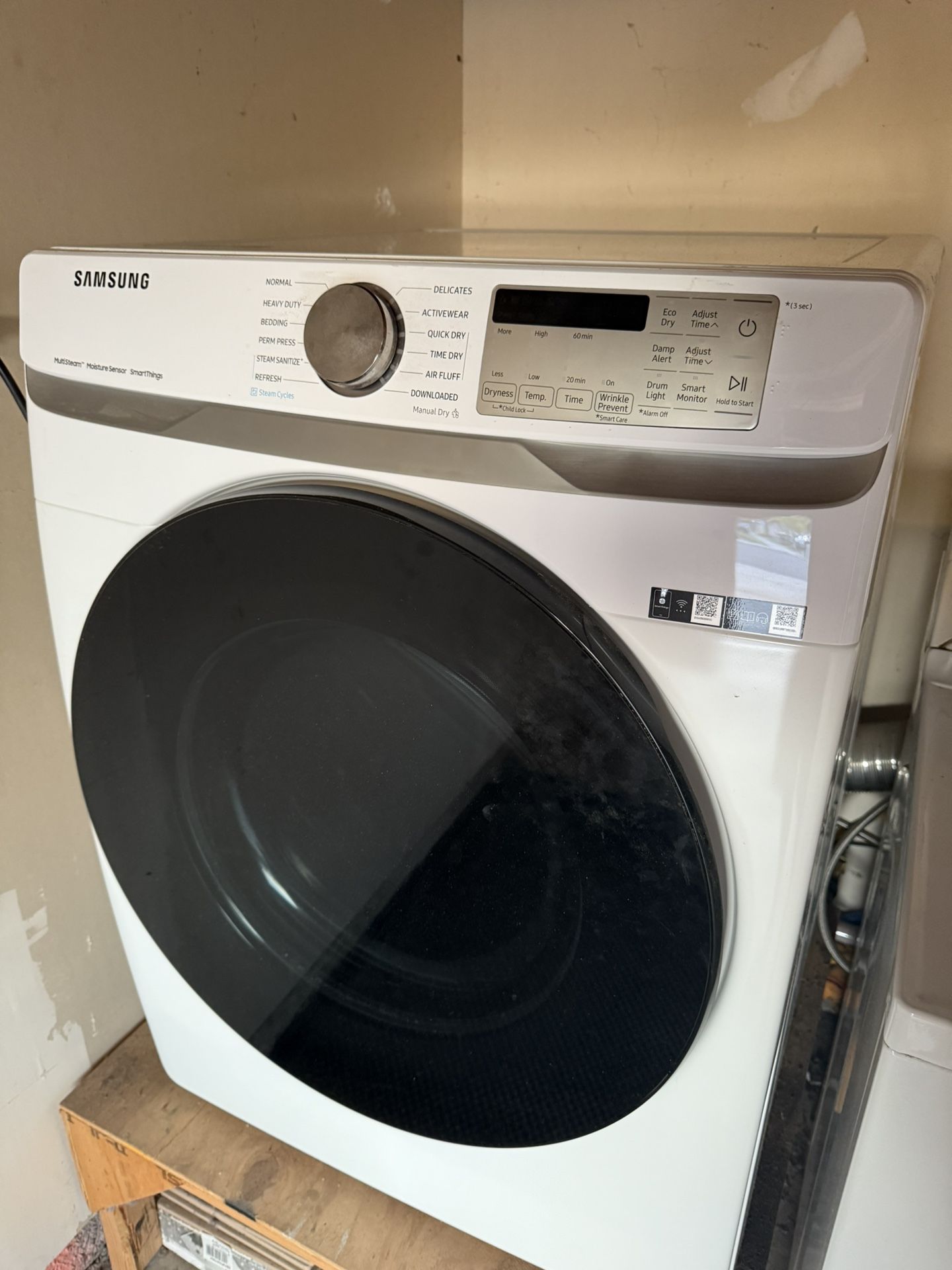 SAMSUNG SMART GAS DRYER 7.5 w/sanitize+