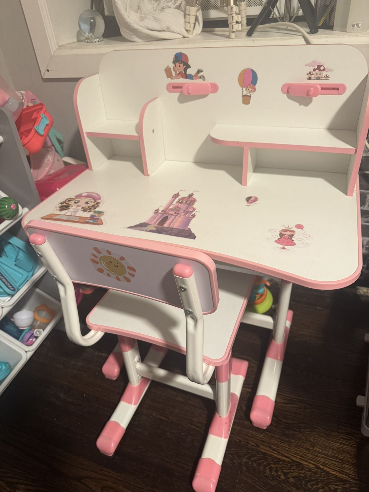 Toddler Desk 