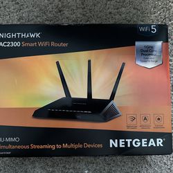 Nighthawk Router