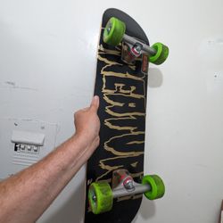 8" Creature Complete With Bones Wheels And Bearings 