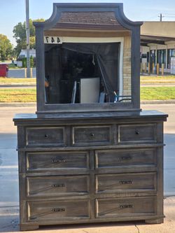 DRESSER WITH MIRROR