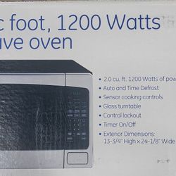 Microwave Oven (2.0 cubic feet)