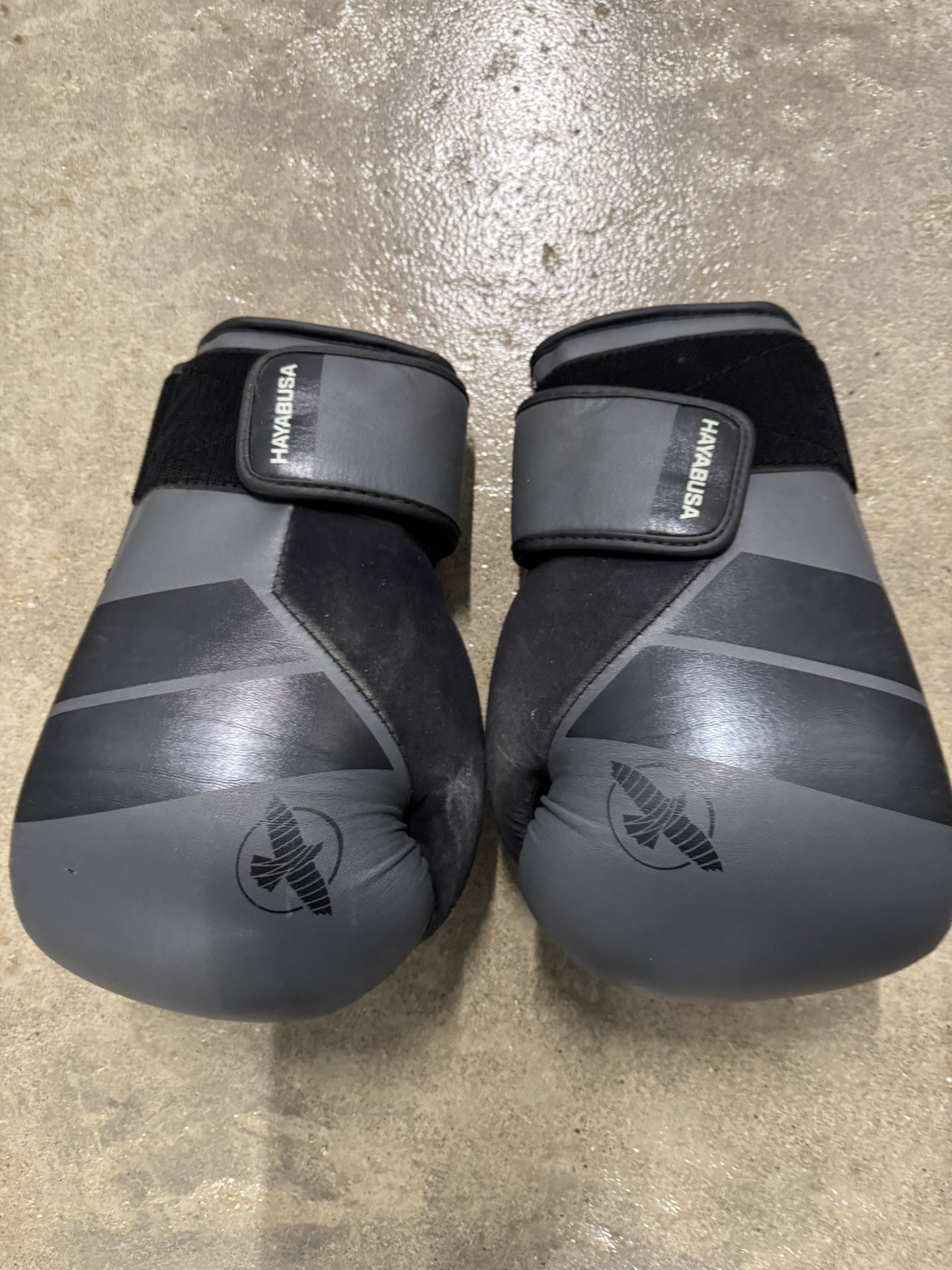 Hayabusa S4 Boxing Gloves for Men or Women - Charcoal, 17 oz