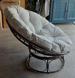 Papasan chair