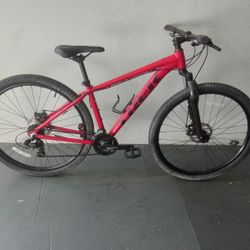 BICYCLE TREK 21 SPEED SIZE 29 BRAND NEW 
