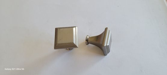 Cabinet Cupboard Drawer Hardware Handles Knobs Pulls KN13