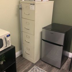 4 Drawer File Cabinet