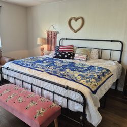 King Bed And Mattress 
