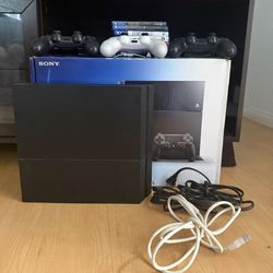 2013 SONY PS4 (500GB) BUNDLE 